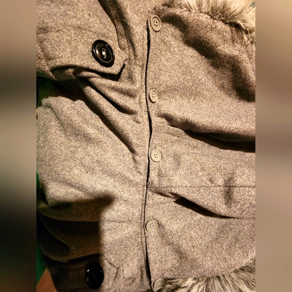 JUNIORS Coat-Size Large Urban Republic - Picture 3 of 10